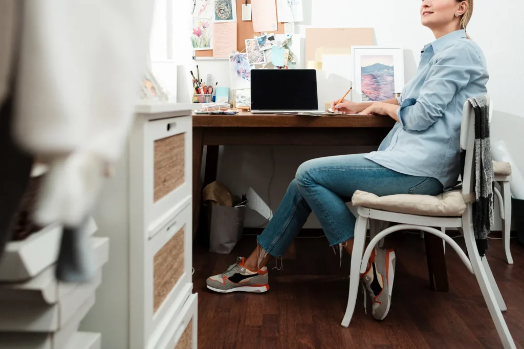 Casas con home office adapta tu espacio de trabajo en querétaro